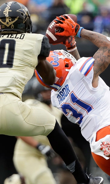 Florida holds off Vanderbilt despite being outgained on offense